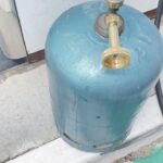 Guide étape par étape pour remplir correctement une bouteille de gaz