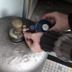 Guide pas à pas : Comment changer une bouteille de gaz en toute sécurité